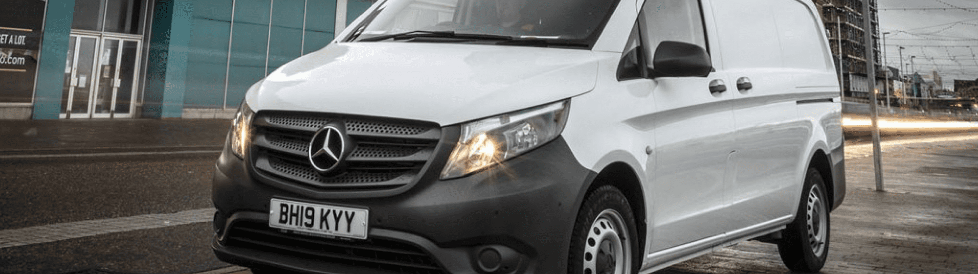 Blackpool-Food-Bank-posts-its-Approved-Used-Mercedes-Benz-Vito-to-the-relief-deliveries-front-line-desktop
