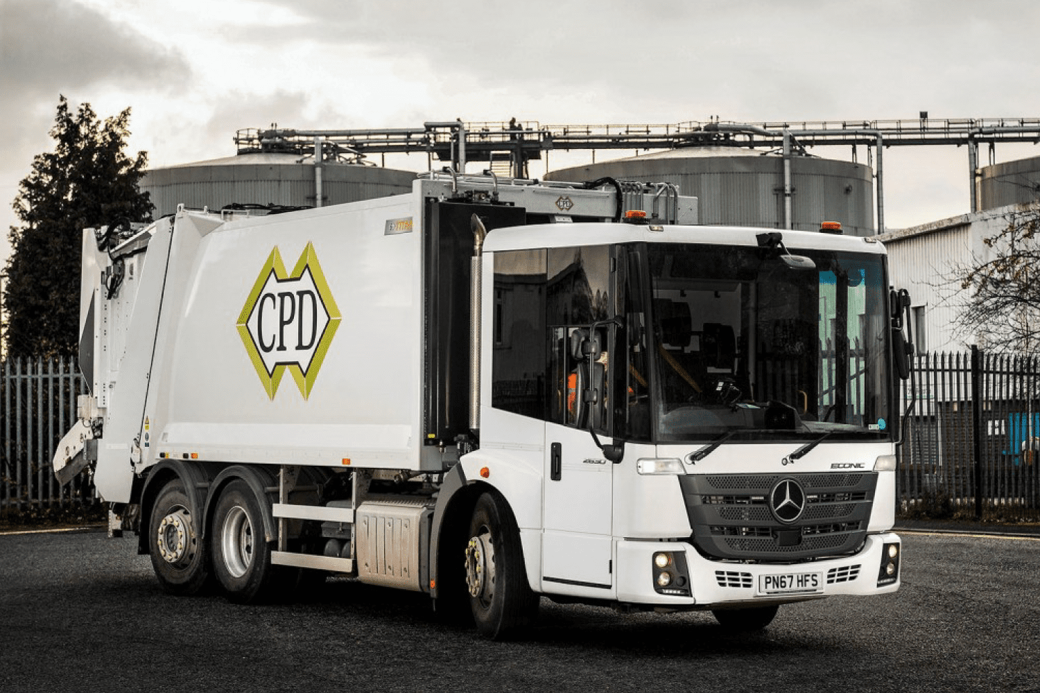 CP-Davidson-shifts-to-a-new-gear-with-Mercedes-Benz-Econic-gallery-01