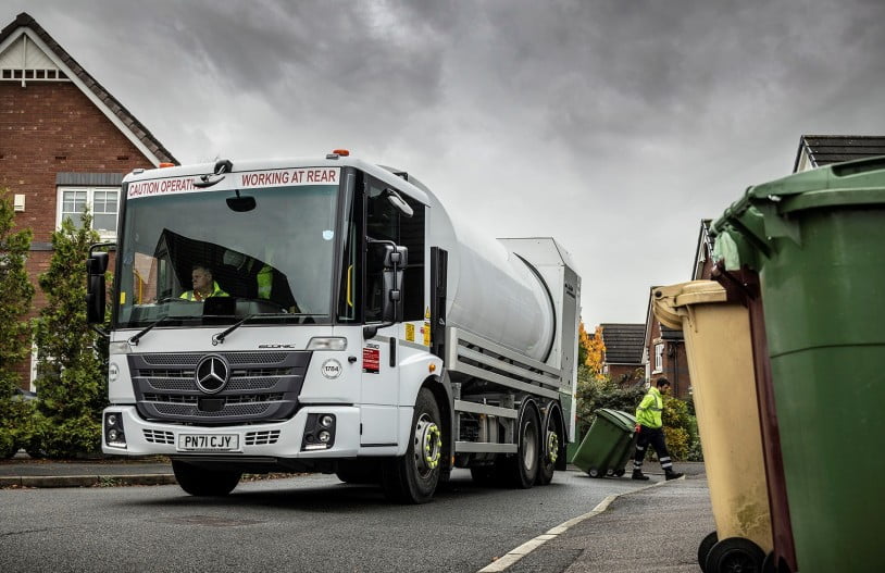 Econic 2630 L Bolton Council 16