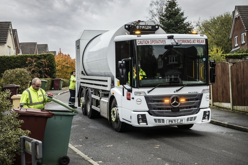 Econic 2630 L Bolton Council 22