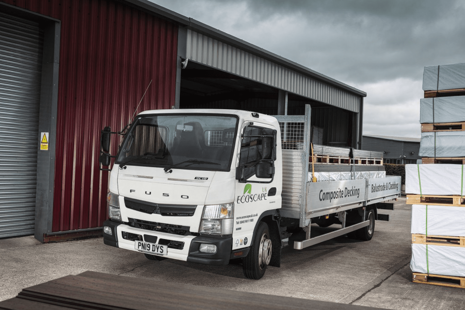 Range-topping-FUSO-Canter-stacks-the-deck-in-Ecoscape-UK’s-favour-gallery-03