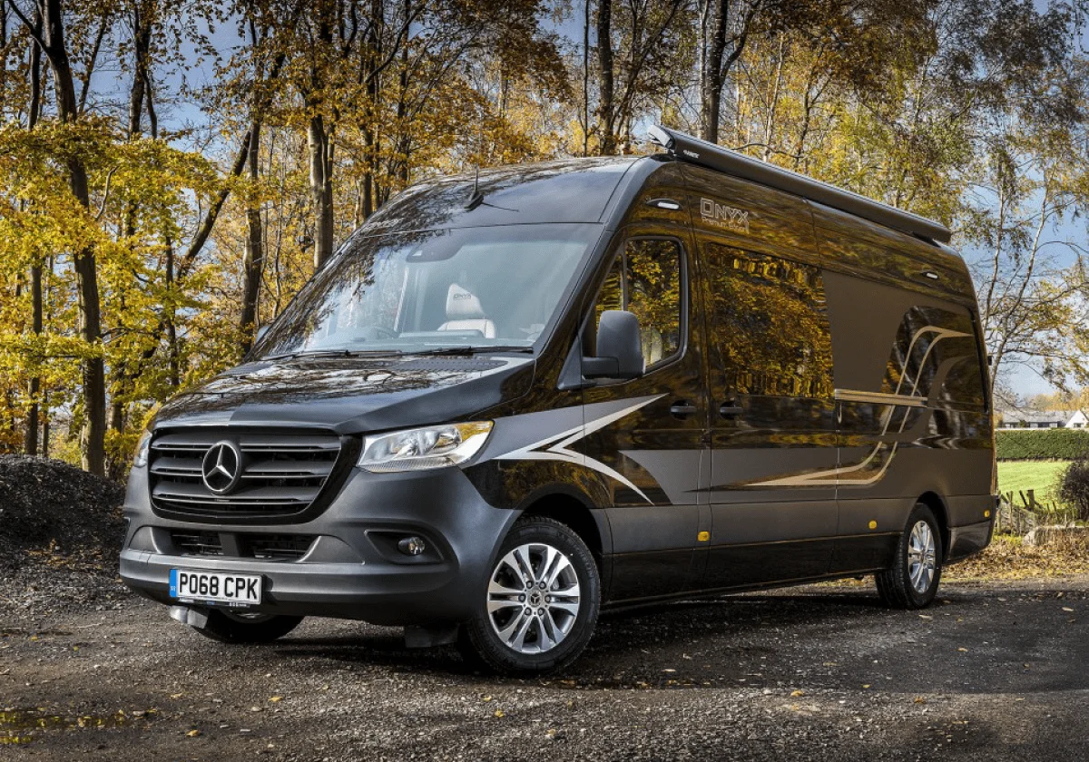 New-Mercedes-Benz-Sprinter-takes-one-Van-Giant-leap-text-image