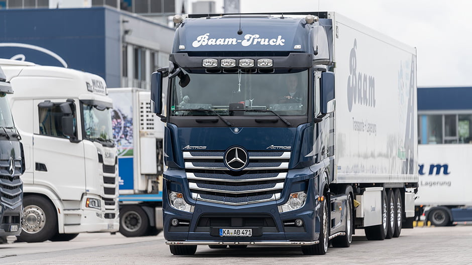 at baam in karlsruhe they rely on mercedes benz uptime 940 03