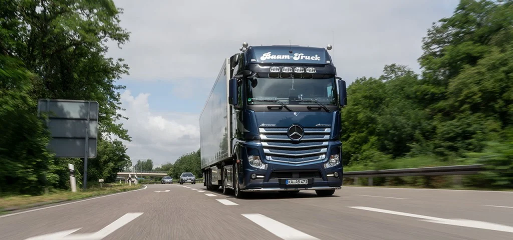 Otto Baam Transporte Und Lagerung Inh. Andreas Baam At Baam in Karlsruhe the staff rely on Mercedes-Benz Uptime | Mercedes